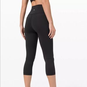 LULU CROP LEGGING